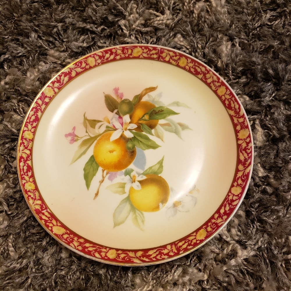 Decorative fruit plate 8.5"